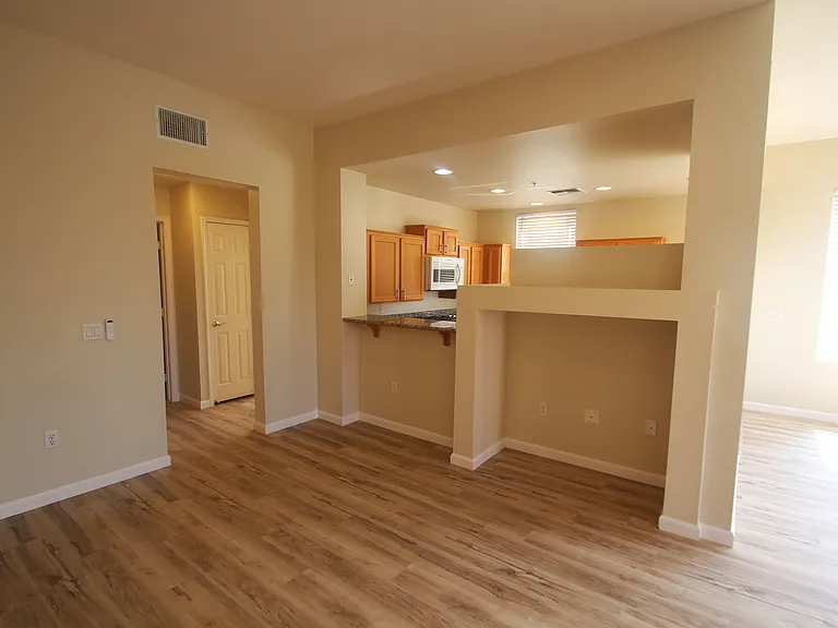15 E Agate Ave #408 — Photo 7