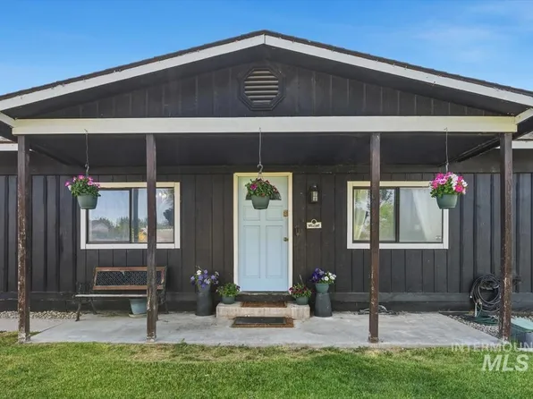 3717 E Locust Ln, Nampa, ID 83686