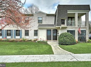 85 Valleybrook Dr, Lancaster, PA 17601