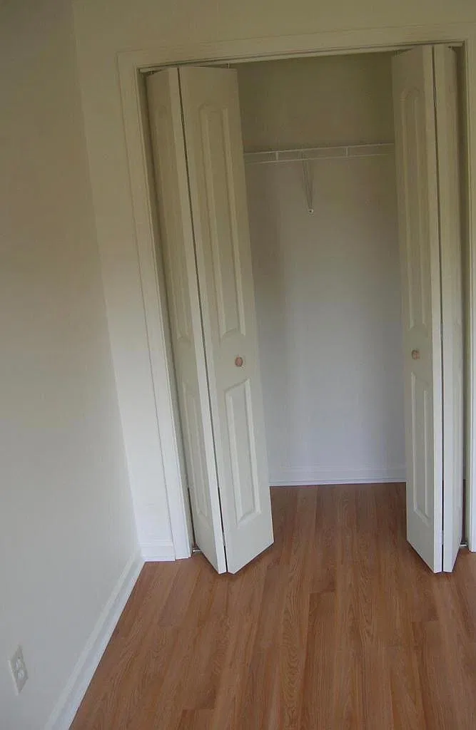 973 Stadium Court — Photo 4