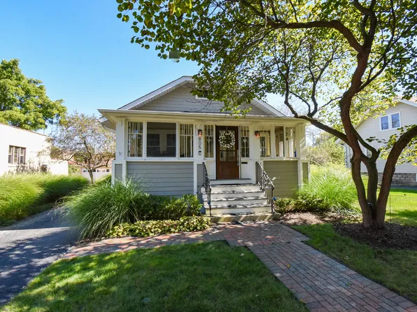 805 N Dunton Ave, Arlington Heights, IL 60004