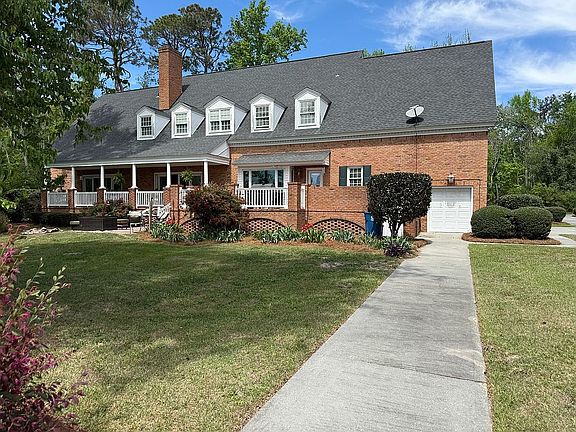 4th image of 1601 Green Acres Dr