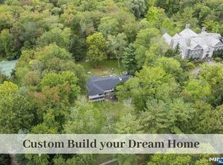 30 Oak Rd, Saddle River, NJ 07458