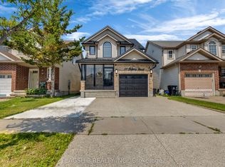 58 Dahlia St, Kitchener, ON N2E4B1