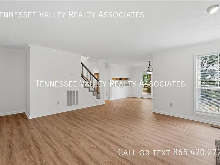 1277 Halifax Rd — Photo 7