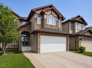 1826 W Baywater St SW, Airdrie, AB T4B 0A8