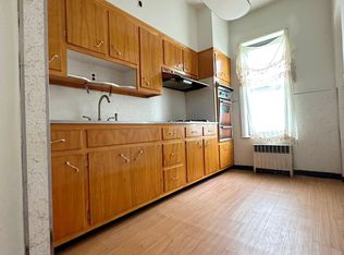 30 Apollo St #2, Brooklyn, NY 11222