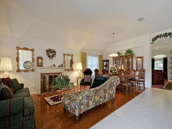 5th image of 11512 Cedarcliffe Dr