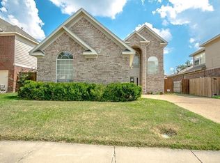 703 Marble Canyon Cir, Irving, TX 75063
