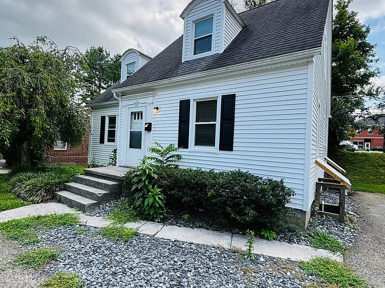 617 Progress St — Photo 2