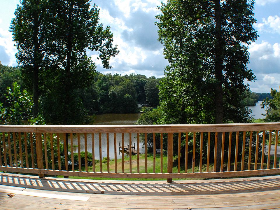 1st image of 6838 Lakeshore Dr