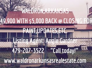992 Elm St, Waldron, AR 72958