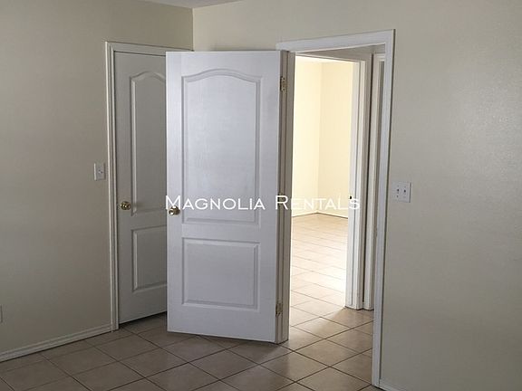 5th image of 2515 Salvatierra Ave APT 3