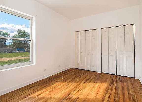 3rd image of 106 N Hamlin Ave #E1