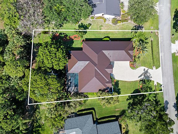 3rd image of 1024 SW Catalina Street