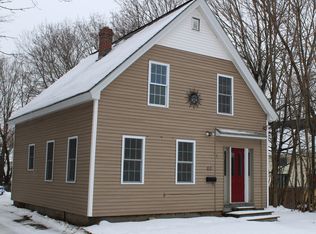 63 Elm St, Gardiner, ME 04345