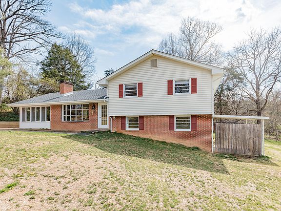 4th image of 144 Cedar Hill Ln