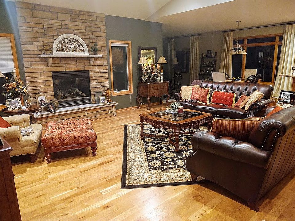 2nd image of 13990 194th Ln NW