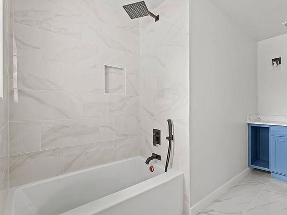 2nd image of 6717 Victoria Ave