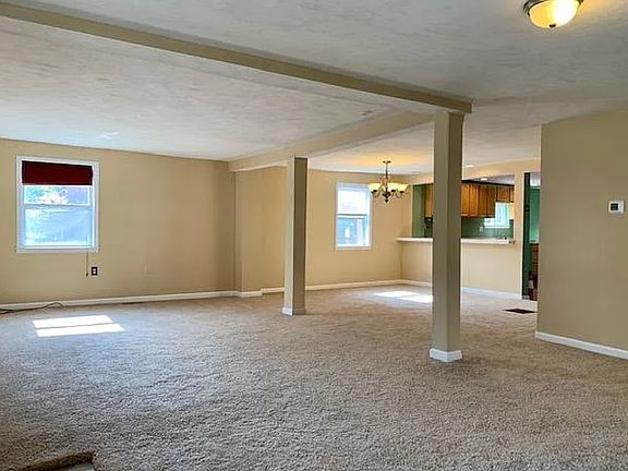 4th image of 601 W Market St