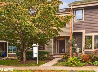 10998 Thrush Ridge Rd, Reston, VA 20191