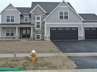 1014 Brampton Park, Perrysburg, OH 43551