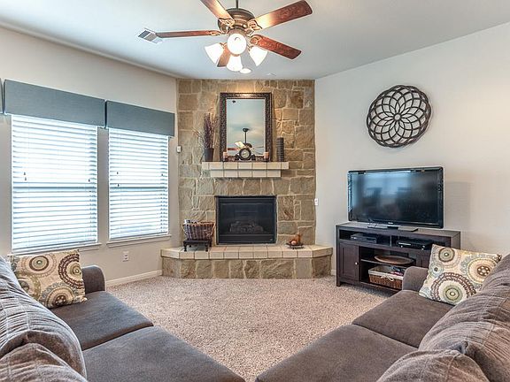 4th image of 6906 Brewster Ln