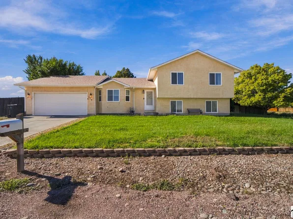 613 S Maher Dr, Pueblo West, CO 81007