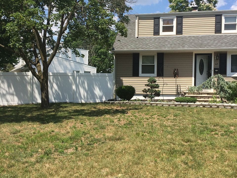 2nd image of 62 Hilliard Rd