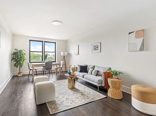 160 Ocean Pkwy APT 6C, Brooklyn, NY 11218