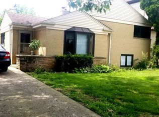 7010 NE Prairie Rd, Lincolnwood, IL 60712