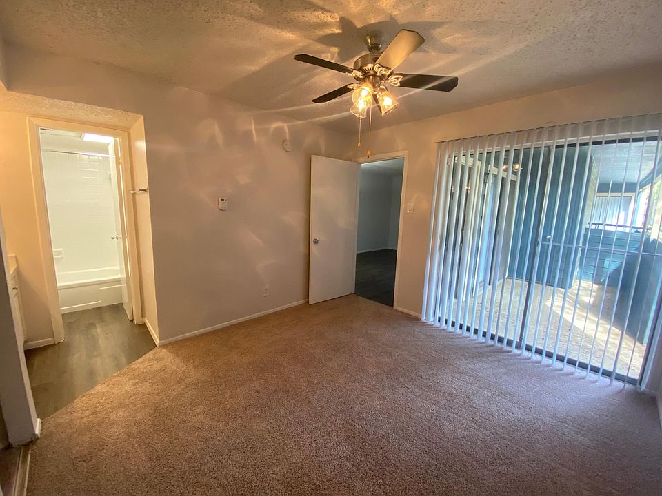 1st image of 2316 Fair Oaks Dr APT 1068