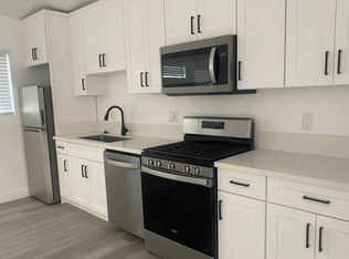 1217 9th St #12, Santa Monica, CA 90401