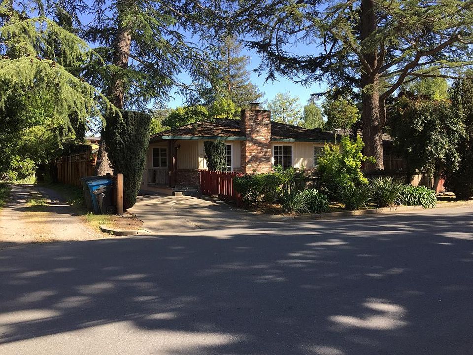 1st image of 865 Cambridge Ave