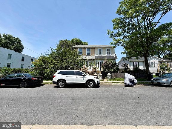 2nd image of 238 Baltimore Ave