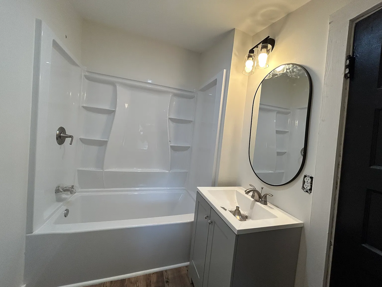 700 N High St — Photo 4