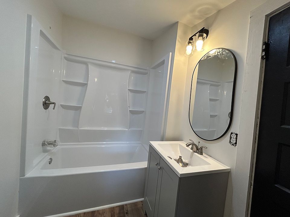 Shower head was installed since picture taken