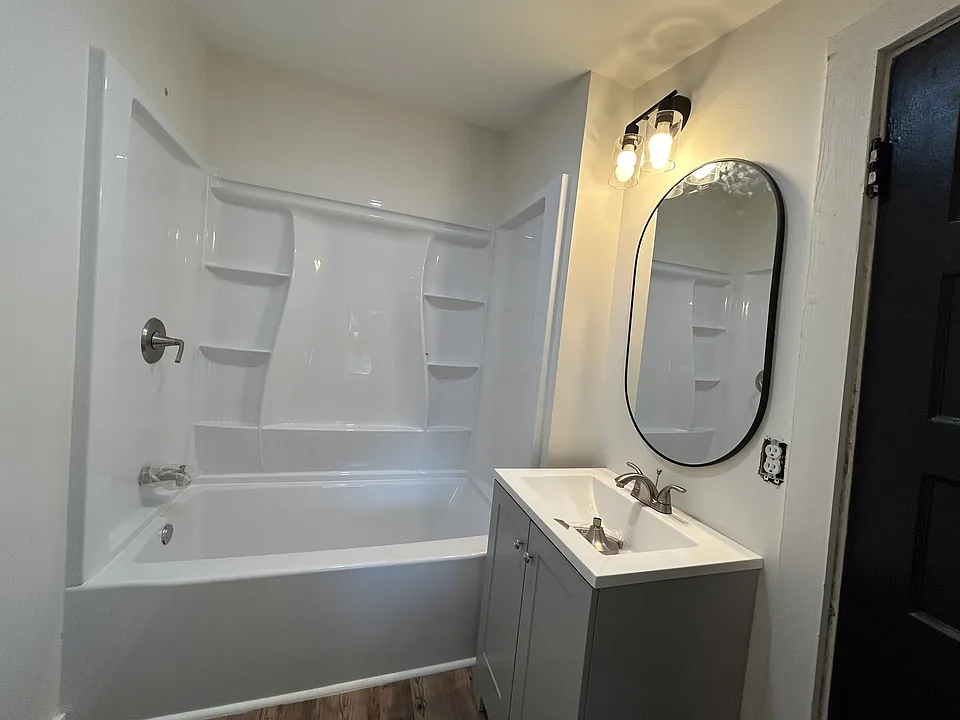 Shower head was installed since picture taken