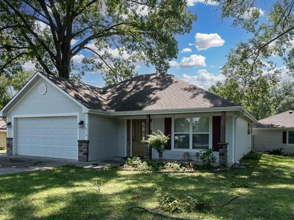 619 Marion St, Leavenworth, KS 66048
