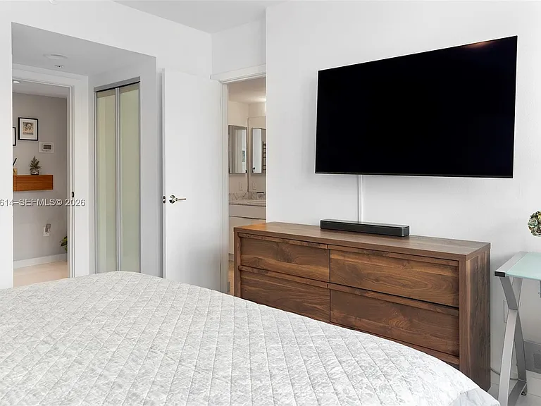 800 Claughton Island Dr #505 — Photo 24