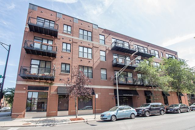 1st image of 1 S Leavitt St Unit 307