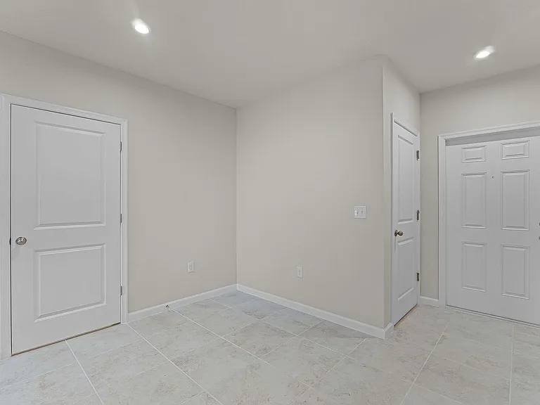 2400 Mercury Way — Photo 19