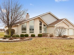 18306 Cottonwood Dr, Tinley Park, IL 60487