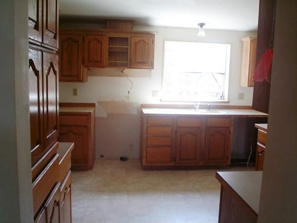 2nd image of 2292 Scotts Valley Rd