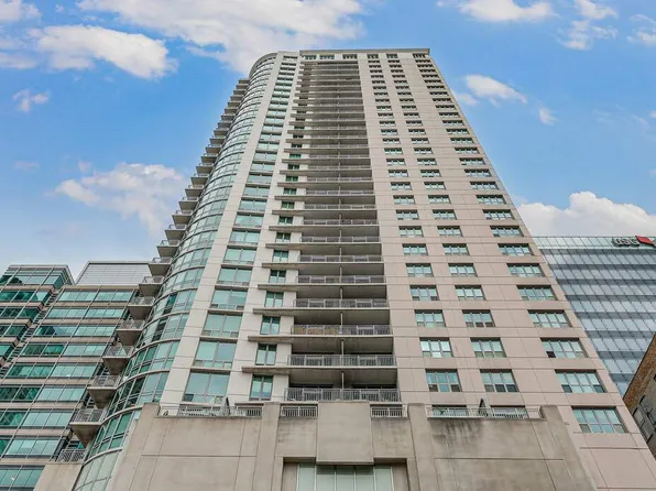 125 S Jefferson St #2804, Chicago, IL 60606
