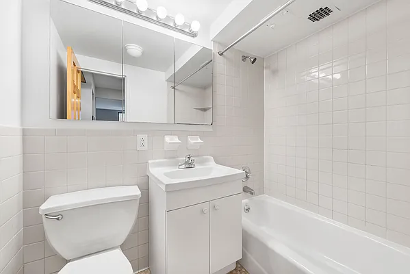 Rented by BH Brokerage Group | media 10