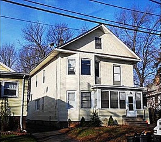 1st image of 1946 Barnett St #2