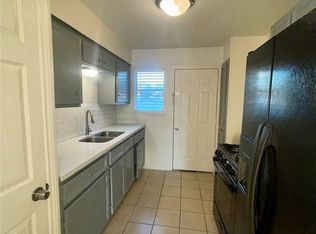 1122 3rd St #1120, Hempstead, TX 77445