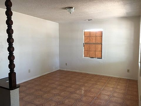 1st image of 328 E Bonney St