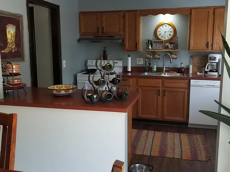 336 Twykingham Pl — Photo 5